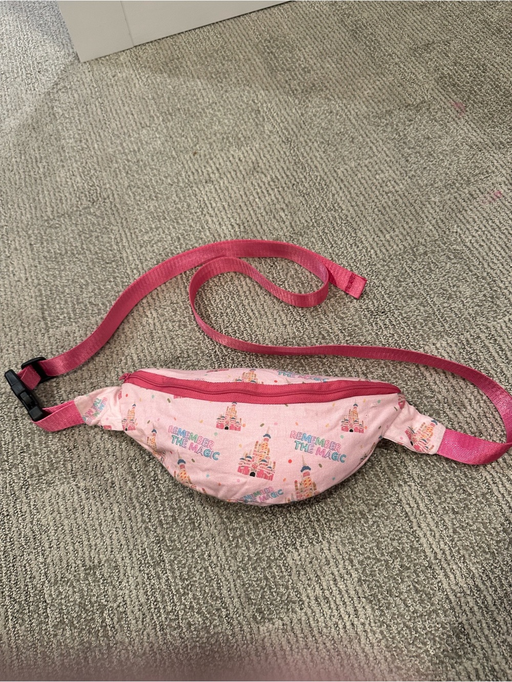 Disney ‘Remember the Magic' Castle Print Belt Bag Crossbody Extra Long strap!